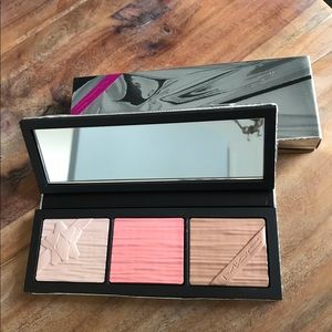 M·A·C Shiny Pretty Things Face Compact Palette